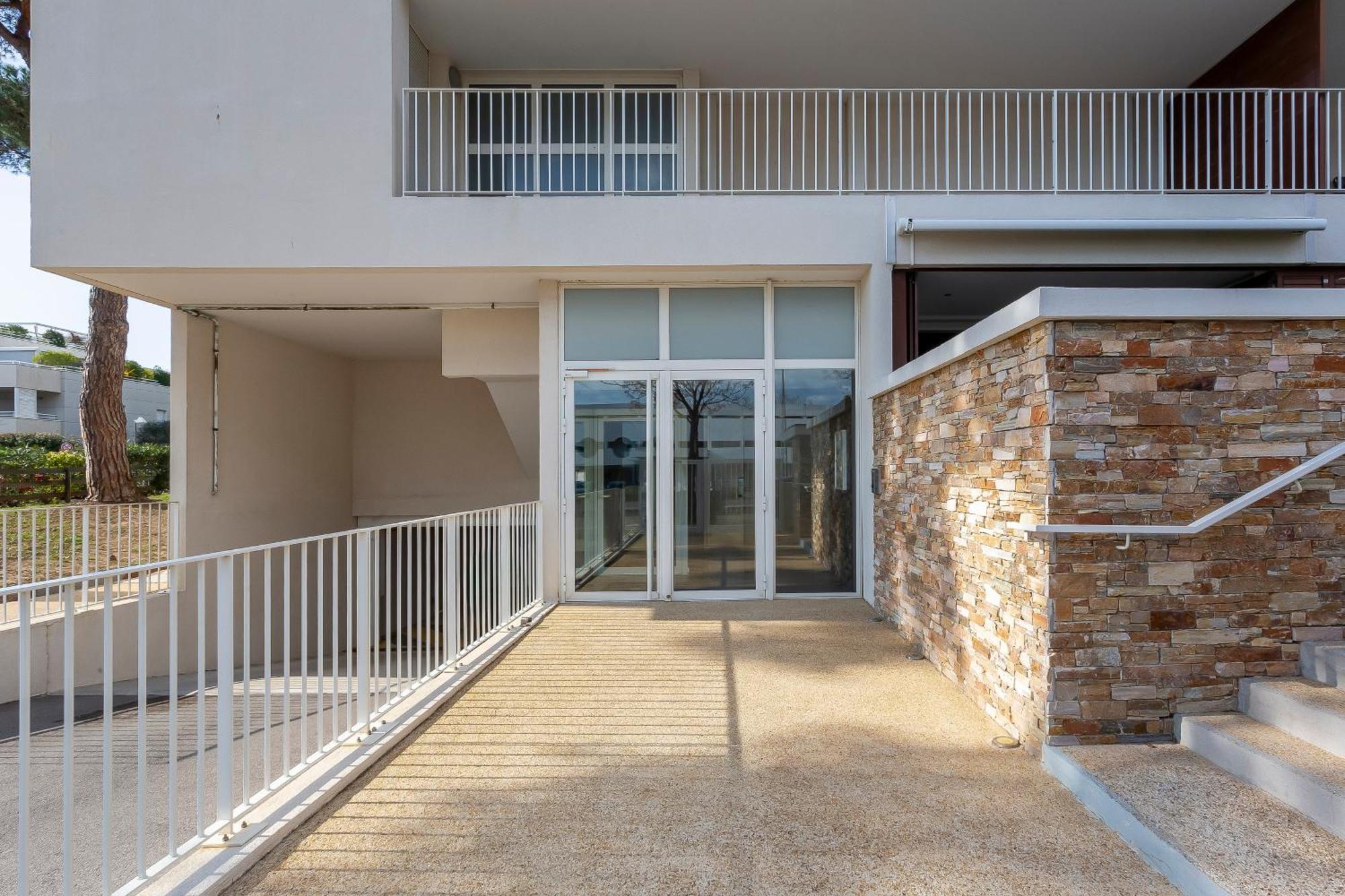 Chez Martin - Spacieux Appartement Climatise Proche De La Plage La Grande Motte Exterior foto